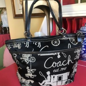 COACH HOUSE & CARRIAGE SIGNATURE TOTE